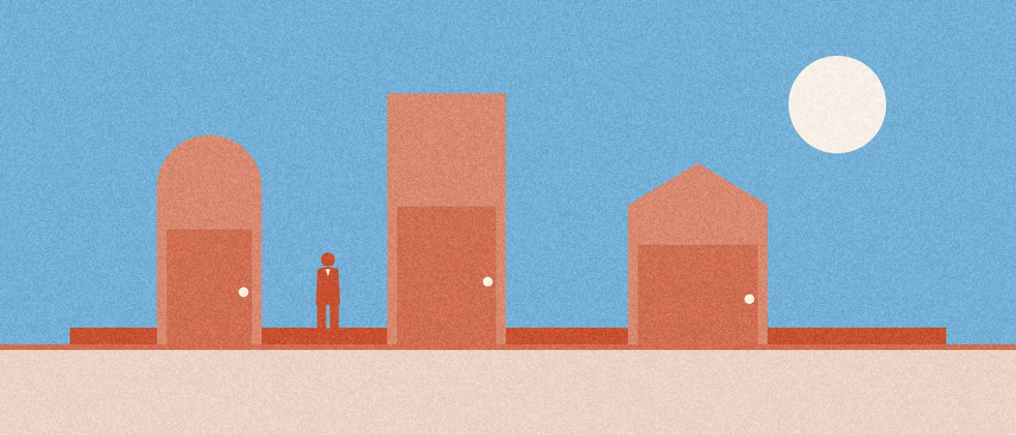 Trois portes de formes différentes dans un champ, une silhouette hésite entre elles