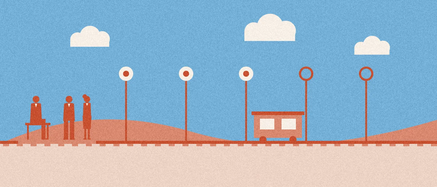 Des clients assis sur un quai regardent un wagon avancer de station en station sur une voie