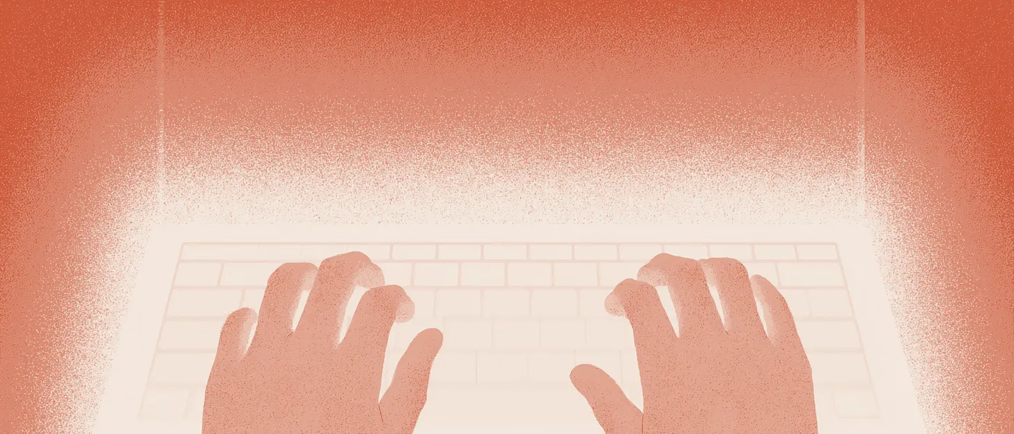 Illustration : des mains au travail sur un clavier, le plan de déploiement de Claude en PME